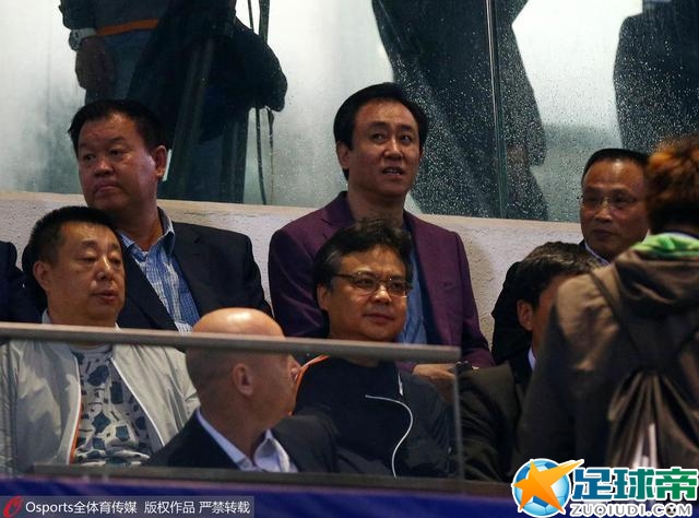 那家伙据说是叫吴奇，好像就是你们吴家子弟吧？看来你们吴家子弟确实无情，那么恶心的东西，也能说吃就吃。